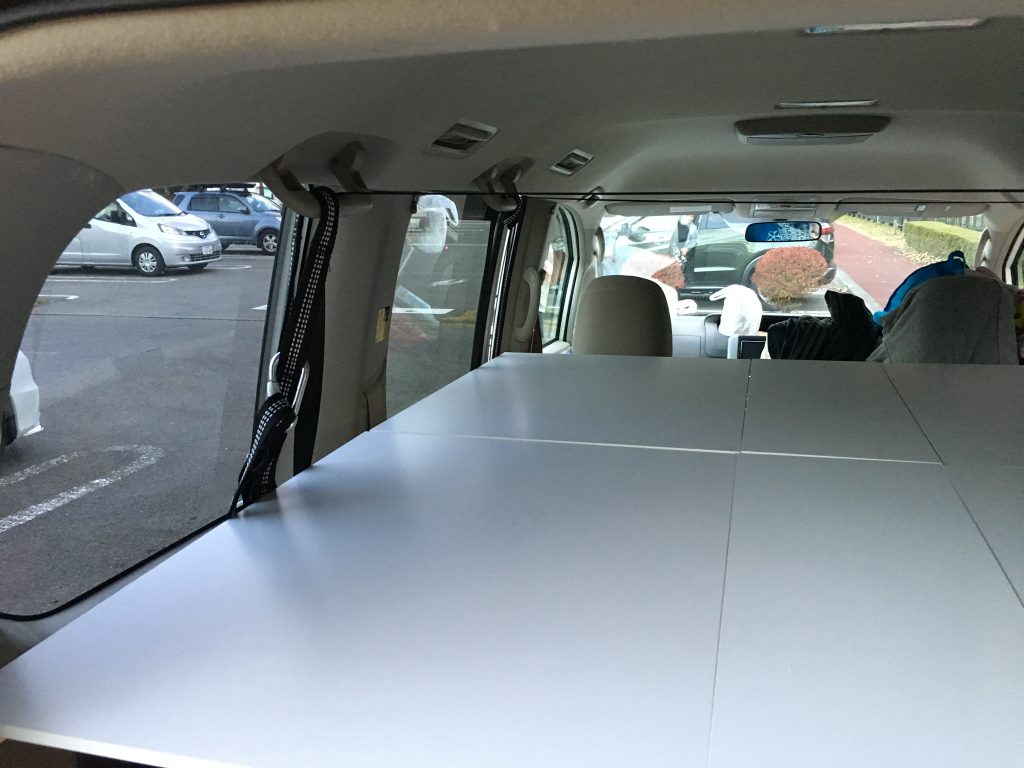 ノア 70系 で車中泊 快適な２段ベッドの作り方 パパパンツ きっと誰かのためになるブログ